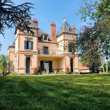 Chateau Segot Neuilly-le-Réal Екстериор снимка