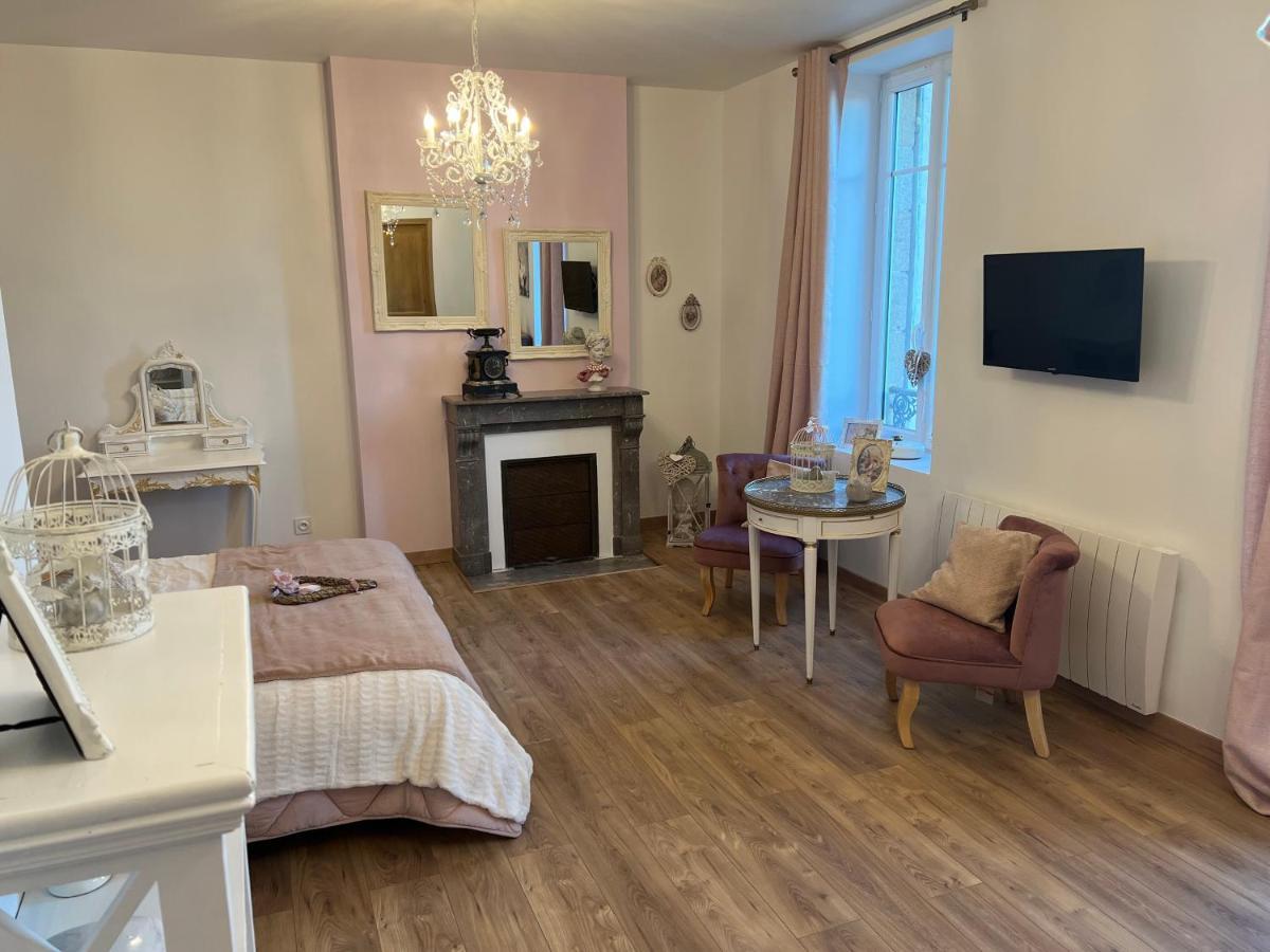 Chateau Segot Neuilly-le-Réal Екстериор снимка