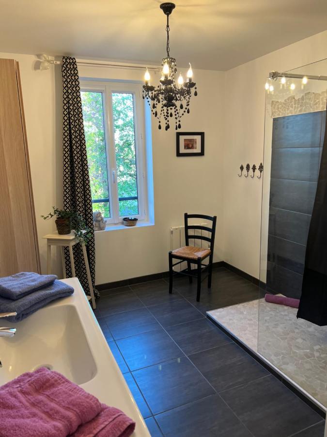 Chateau Segot Neuilly-le-Réal Екстериор снимка